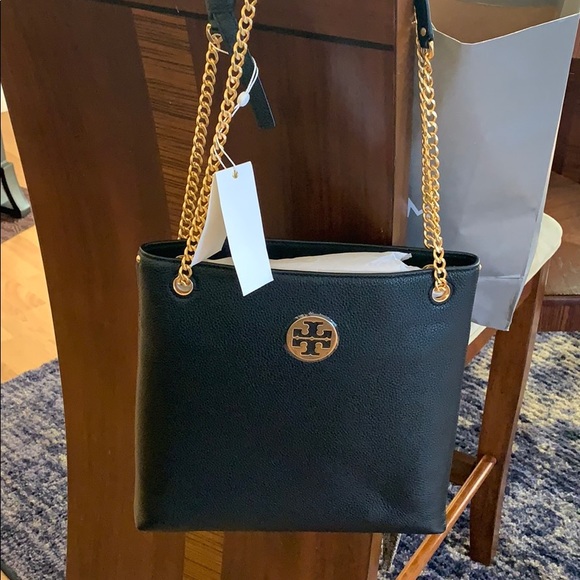 tory burch everly leather swingpack